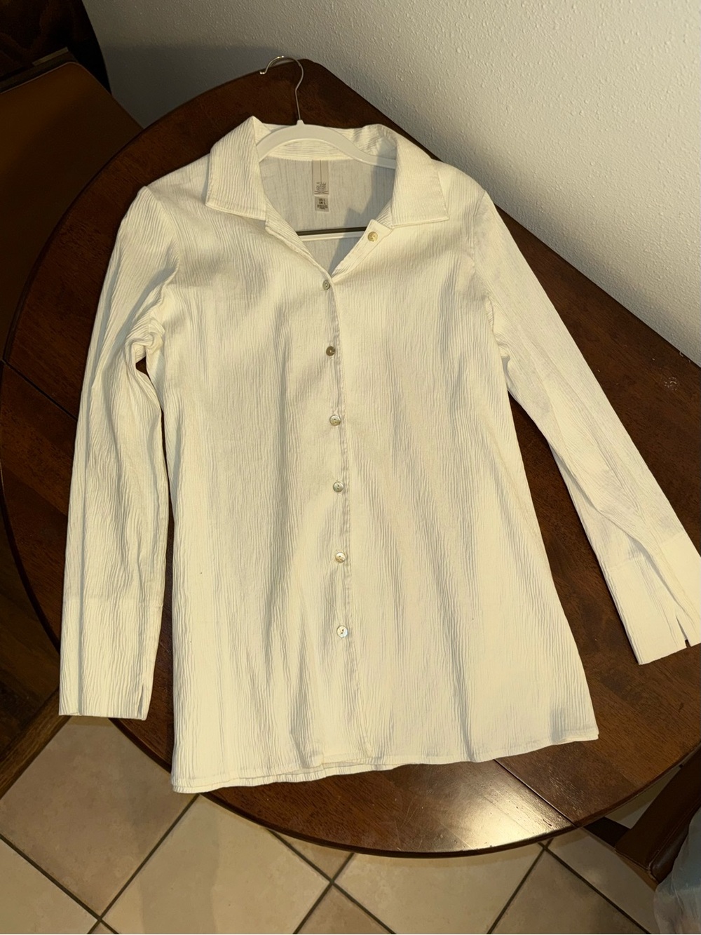White Textured Button Down Shirt w Mother of Pearl Buttons